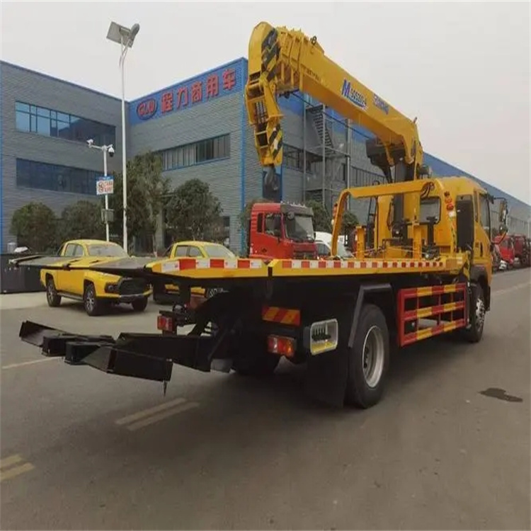 诏安县附近小随车吊出租电话，轻松解决搬运烦恼