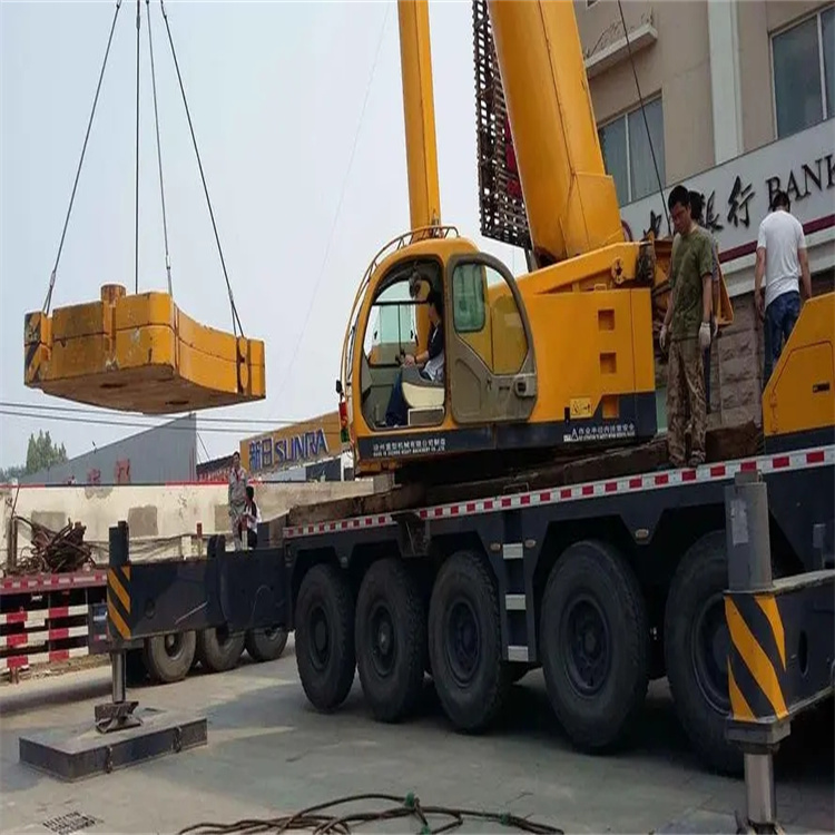 诏安县当地吊车出租|机器吊装|75吨|工厂搬迁服务